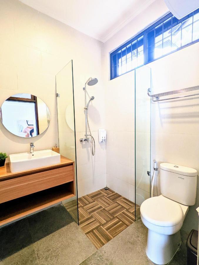 Cottonwood Exclusive Villa @Lembang Asri - Jacuzzi Playground Netflix Billyard Екстер'єр фото